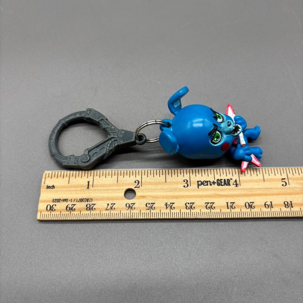 Five Nights at Freddys Toy Bonnie Backpack Hanger Keychain 2015 Blue FNAF Guitar - Picture 4 of 8